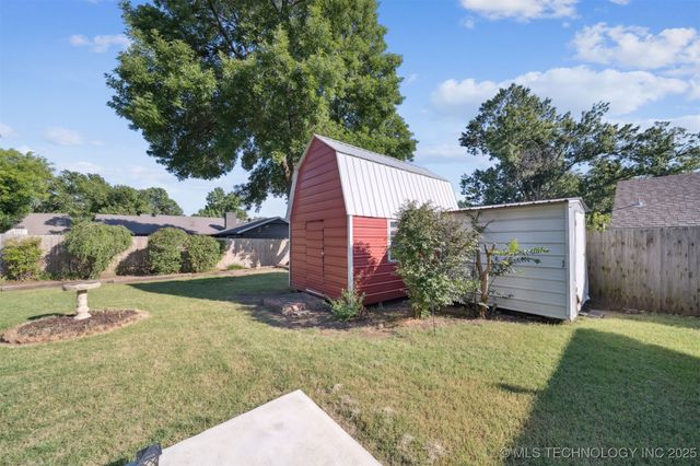 7058 E 52 Place, Tulsa, OK 74145