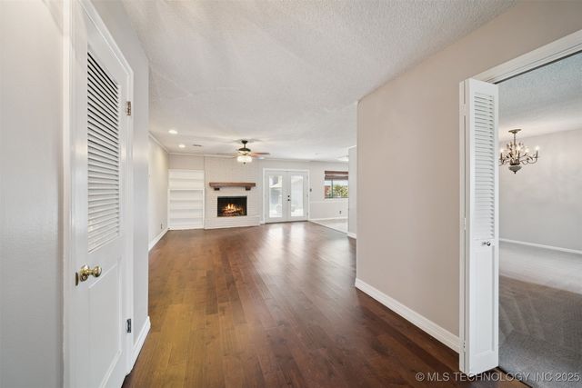 7058 E 52 Place, Tulsa, OK 74145