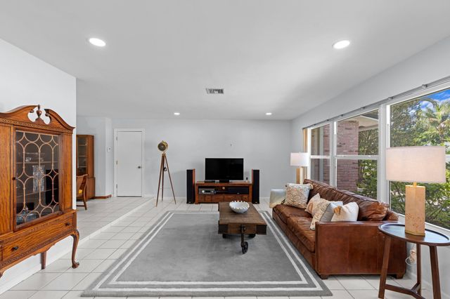 324 Sandpiper Avenue, Royal Palm Beach, FL 33411