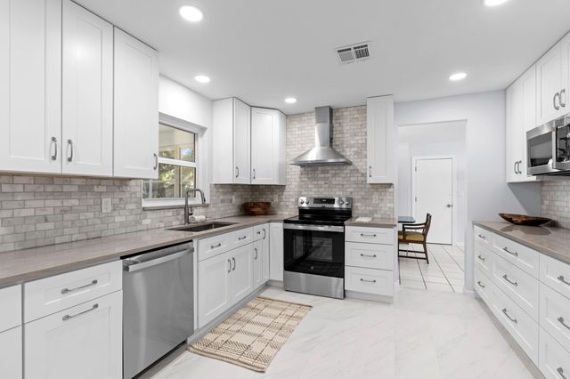 324 Sandpiper Avenue, Royal Palm Beach, FL 33411