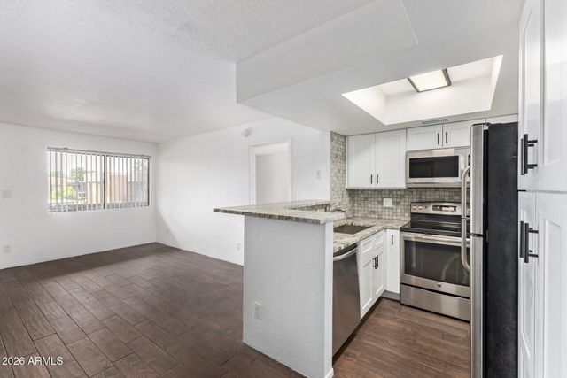 3601 W TIERRA BUENA Lane 271, Phoenix, AZ 85053