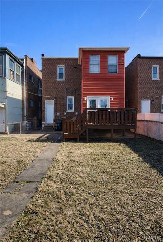 4541 S Compton Avenue, St Louis, MO 63111