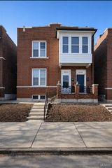 4541 S Compton Avenue, St Louis, MO 63111