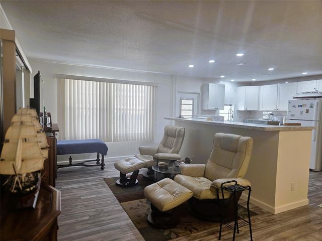 3313 OVERCUP OAK TERRACE, Sarasota, FL 34237