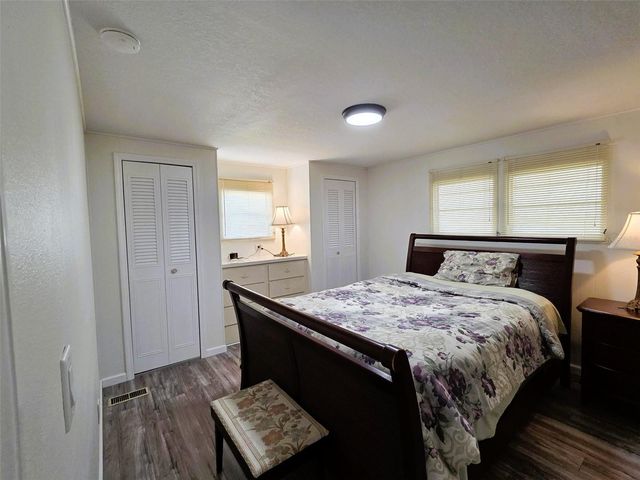 3313 OVERCUP OAK TERRACE, Sarasota, FL 34237