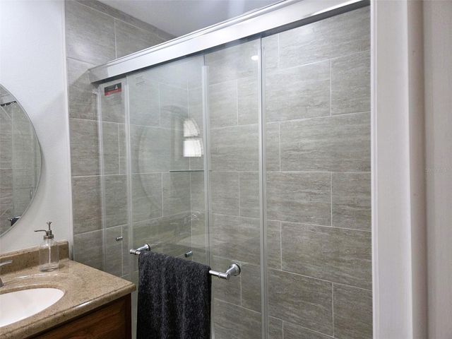 3313 OVERCUP OAK TERRACE, Sarasota, FL 34237