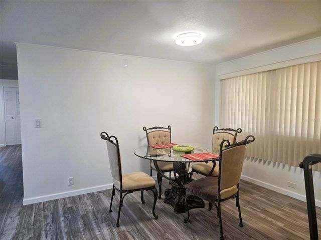 3313 OVERCUP OAK TERRACE, Sarasota, FL 34237