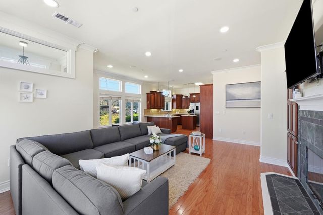 1207 Danmann Avenue, Pacifica, CA 94044