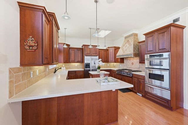 1207 Danmann Avenue, Pacifica, CA 94044