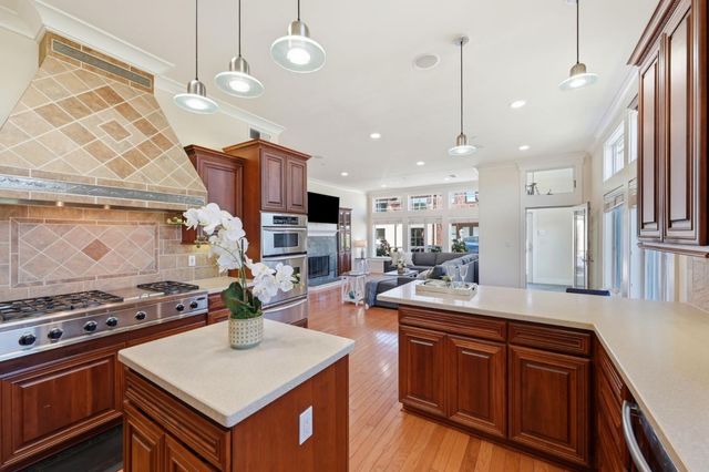 1207 Danmann Avenue, Pacifica, CA 94044