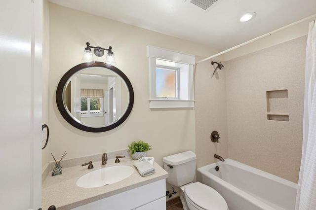 1207 Danmann Avenue, Pacifica, CA 94044