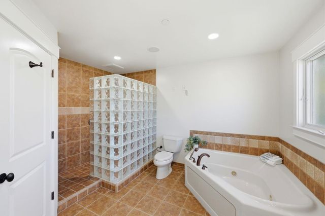 1207 Danmann Avenue, Pacifica, CA 94044