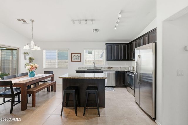 18374 W SURPRISE FARMS Loop N, Surprise, AZ 85388