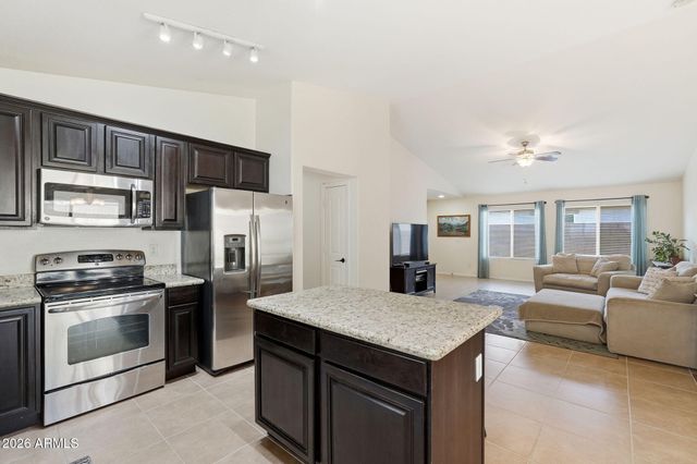 18374 W SURPRISE FARMS Loop N, Surprise, AZ 85388