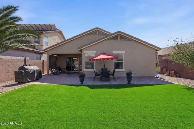 18374 W SURPRISE FARMS Loop N, Surprise, AZ 85388