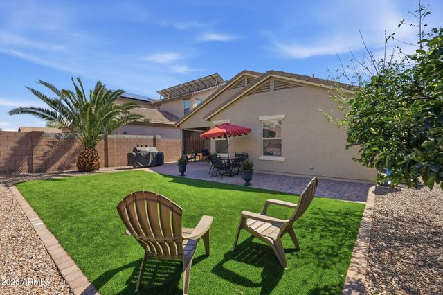 18374 W SURPRISE FARMS Loop N, Surprise, AZ 85388