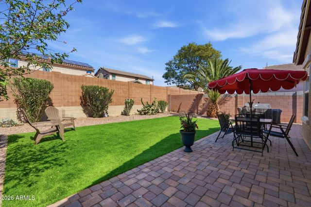 18374 W SURPRISE FARMS Loop N, Surprise, AZ 85388