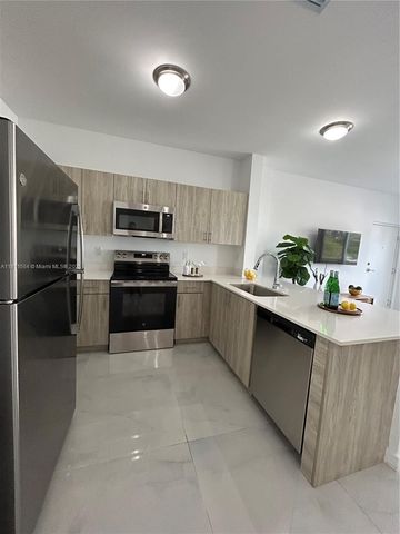 1010 SW 69th Ave 212, Miami, FL 33144