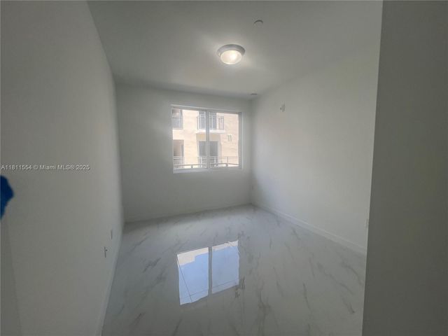 1010 SW 69th Ave 212, Miami, FL 33144