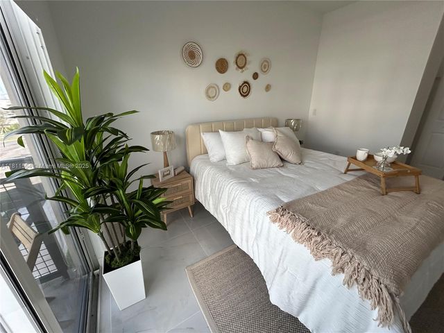 1010 SW 69th Ave 212, Miami, FL 33144