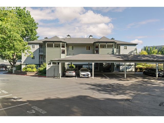 4970 S LANDING Dr 203, Portland, OR 97239