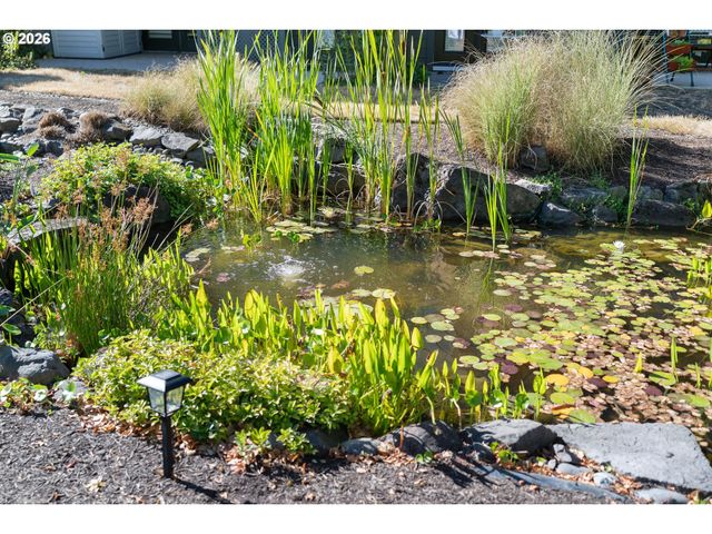 4970 S LANDING Dr 203, Portland, OR 97239