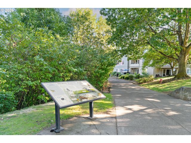4970 S LANDING Dr 203, Portland, OR 97239