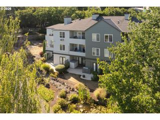 4970 S LANDING Dr 203, Portland, OR 97239