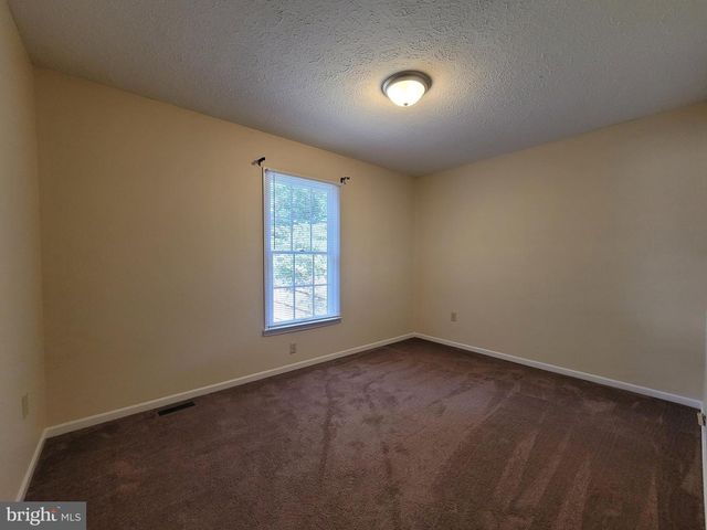 200 MILL RACE DR, Winchester, VA 22602