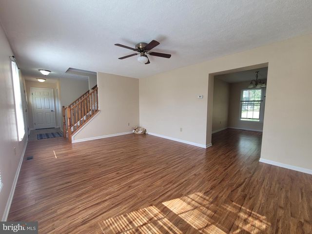 200 MILL RACE DR, Winchester, VA 22602