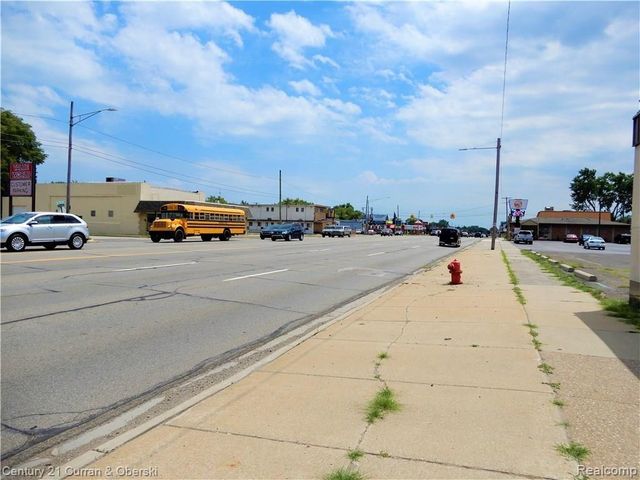 12148 DIX TOLEDO Road, Southgate, MI 48195