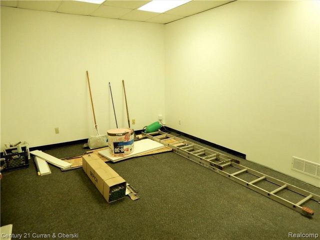 12148 DIX TOLEDO Road, Southgate, MI 48195
