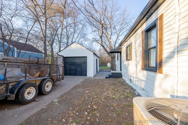 1027 E 56th Street North, Tulsa, OK 74126