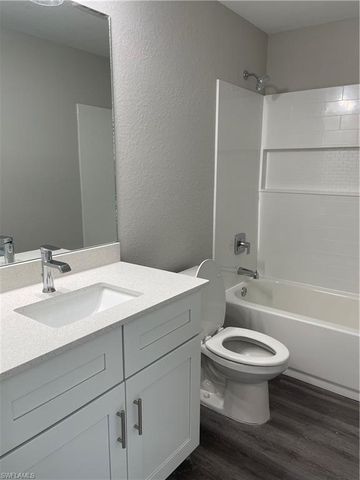 609 25th ST, Cape Coral, FL 33993