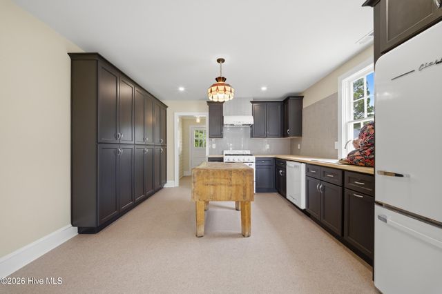 903 N Oakum Street, Edenton, NC 27932
