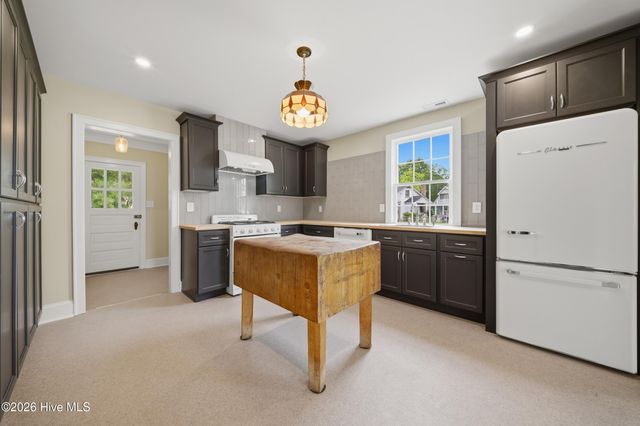 903 N Oakum Street, Edenton, NC 27932