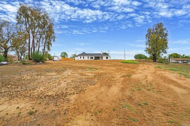 1547 Dickey Street, Fallbrook, CA 92028