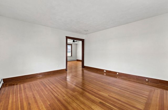 84 Margin St 1, Peabody, MA 01960