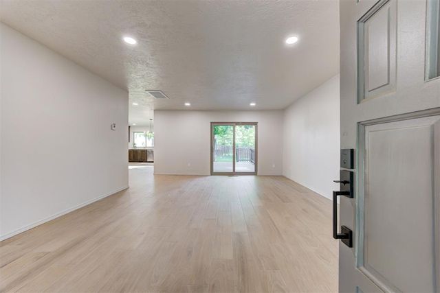 1609 Chestnut Lane, Norman, OK 73072