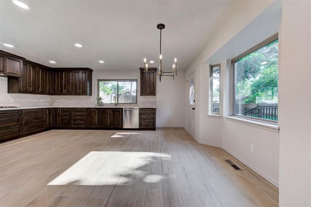 1609 Chestnut Lane, Norman, OK 73072