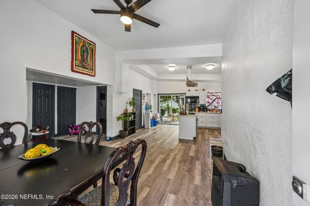 5356 KEYSTONE Drive N, Jacksonville, FL 32207