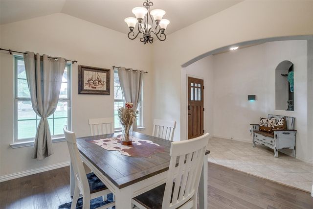 104 Candis Court, Springtown, TX 76082