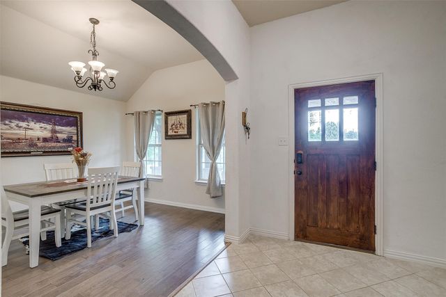 104 Candis Court, Springtown, TX 76082