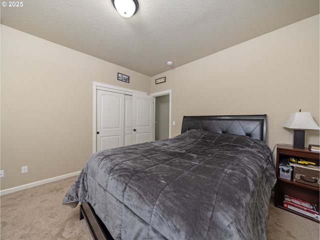 1020 E 4TH St, Yamhill, OR 97148