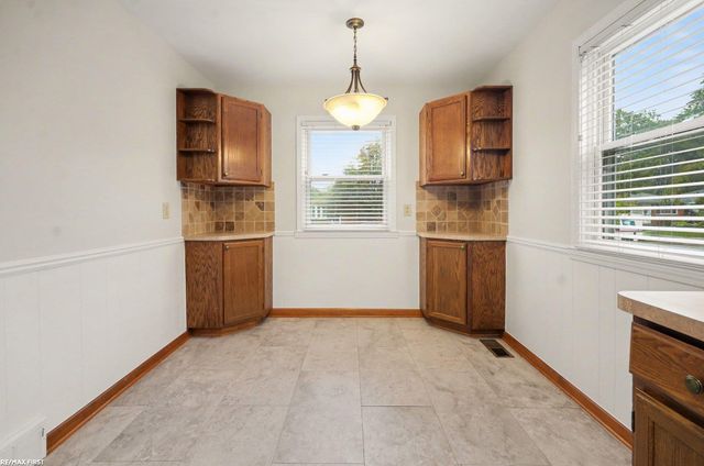 22801 Violet Street, St Clair Shores, MI 48082