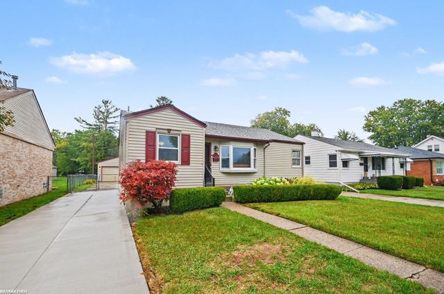 22801 Violet Street, St Clair Shores, MI 48082