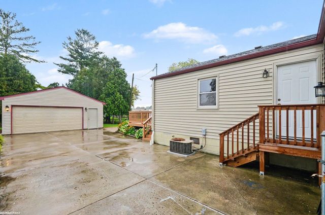 22801 Violet Street, St Clair Shores, MI 48082