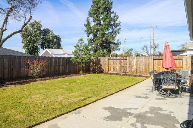 2040 Descanso, Clovis, CA 93619