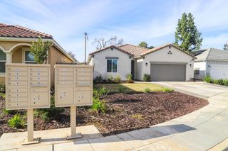 2040 Descanso, Clovis, CA 93619