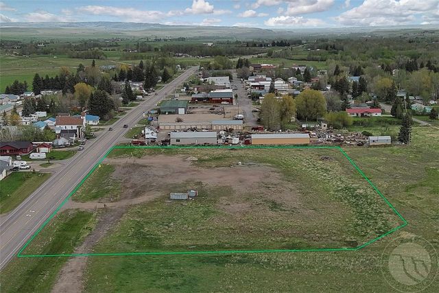 302 S Railway, Roberts, MT 59070